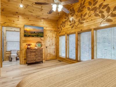 Firefly Strike Retreat upper level bedroom with king size bed