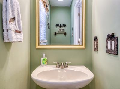 Triple the Mountain Views half bath