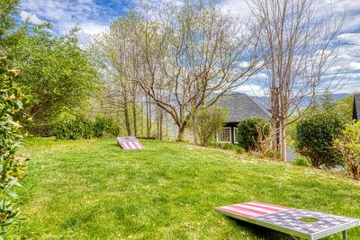 Triple the Mountain View lower level back yard