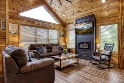 Mountain Memories living room with year round electric fireplace