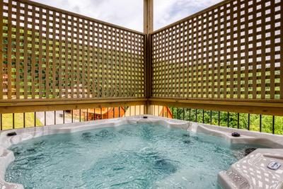 In The Clouds hot tub