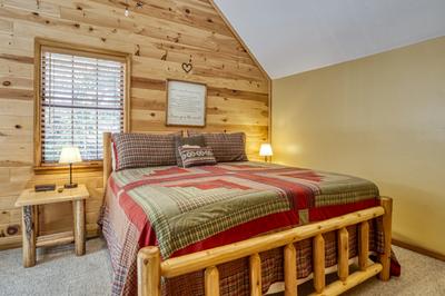 Forest Hollow king size bed in upper level bedroom