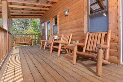 Pigeon Forge Cabin Relaxing Getaway Deck overlooking Mountain View