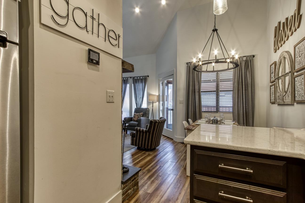 Downtown Creekside III