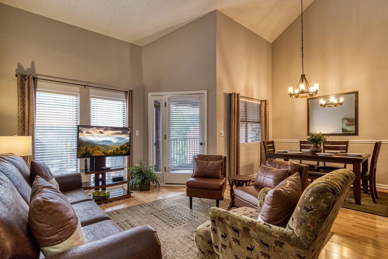 Gatlinburg Village Unit 502
