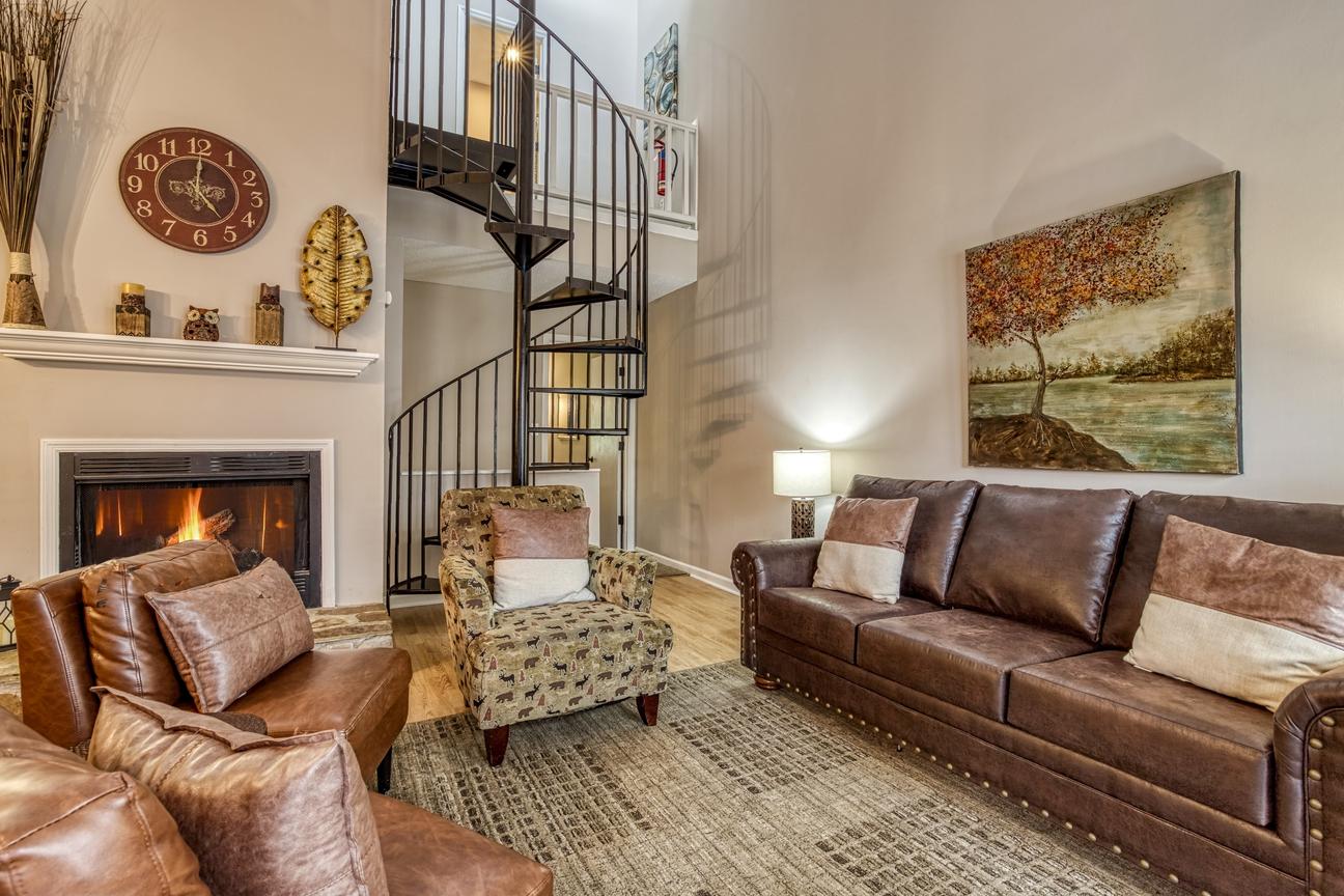 Gatlinburg Village Unit 502
