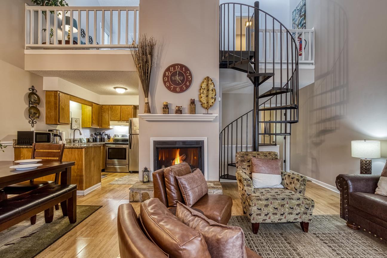 Gatlinburg Village Unit 502