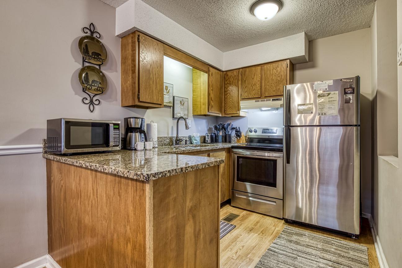Gatlinburg Village Unit 502