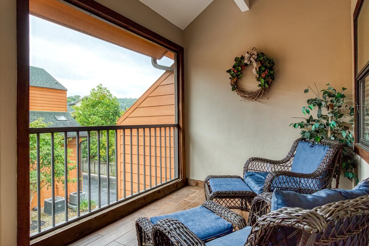 Gatlinburg Village Unit 502