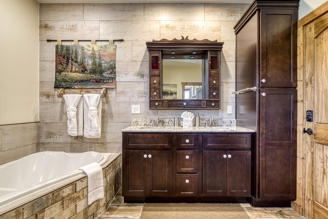 Gatlinburg Village Almost Home