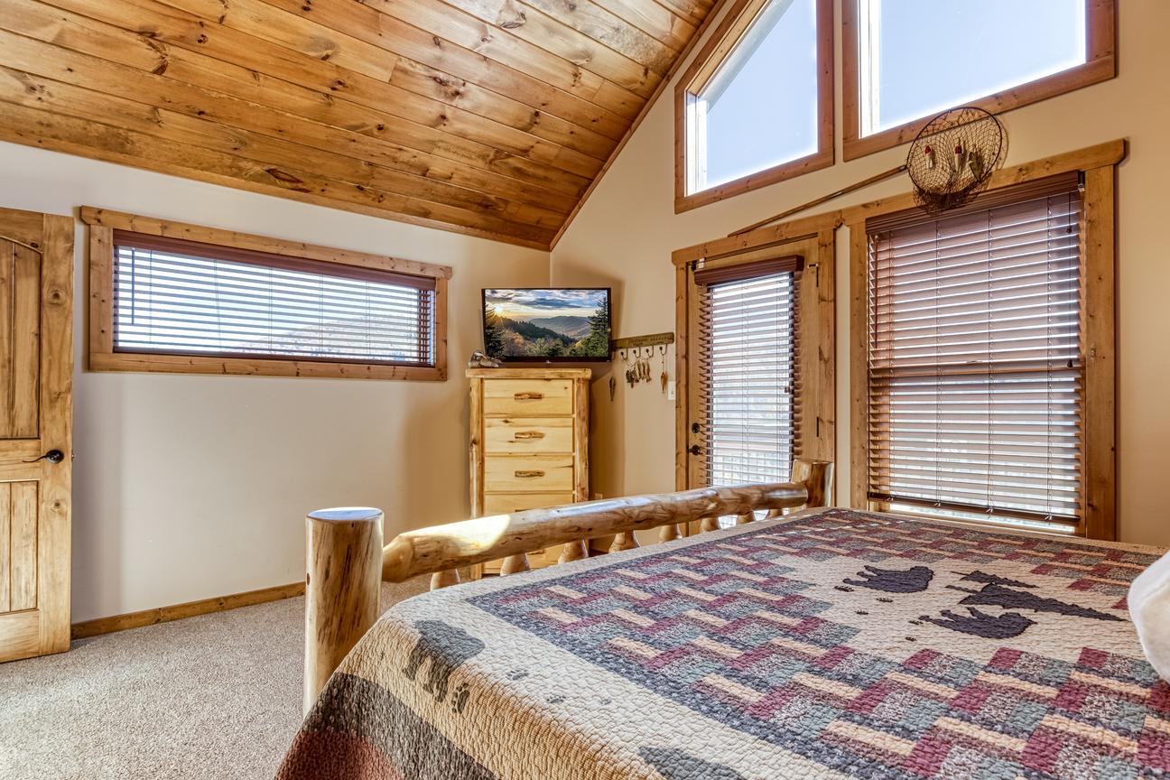 Gatlinburg Village Almost Home