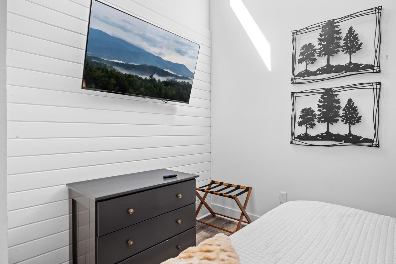 Gatlinburg Village 302