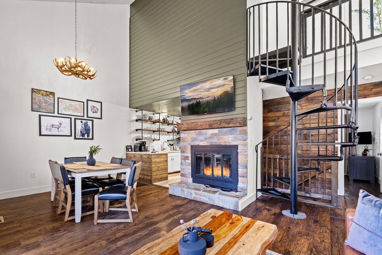 Gatlinburg Village 302