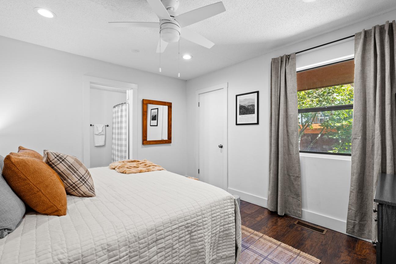 Gatlinburg Village 302