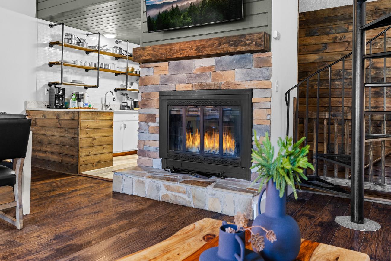 Gatlinburg Village 302