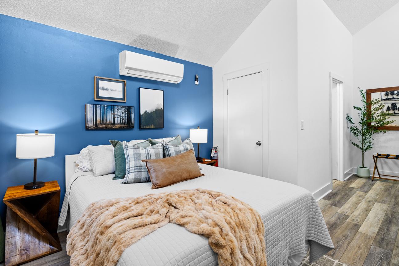 Gatlinburg Village 302