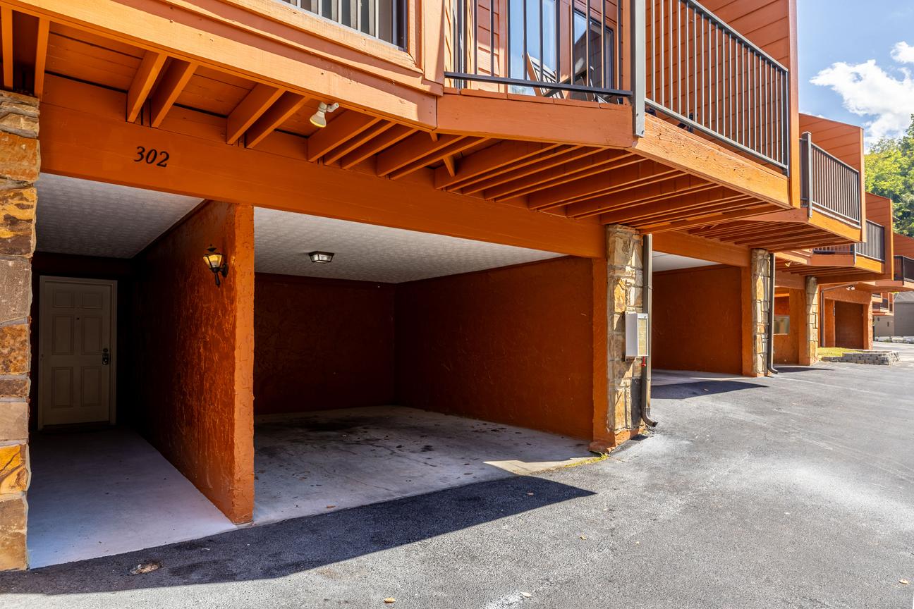 Gatlinburg Village 302