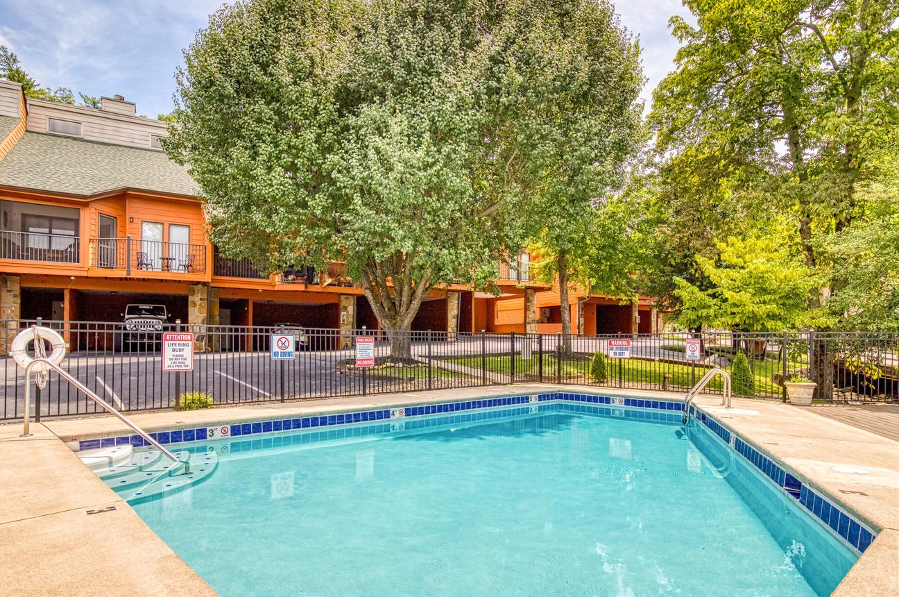 Gatlinburg Village 302