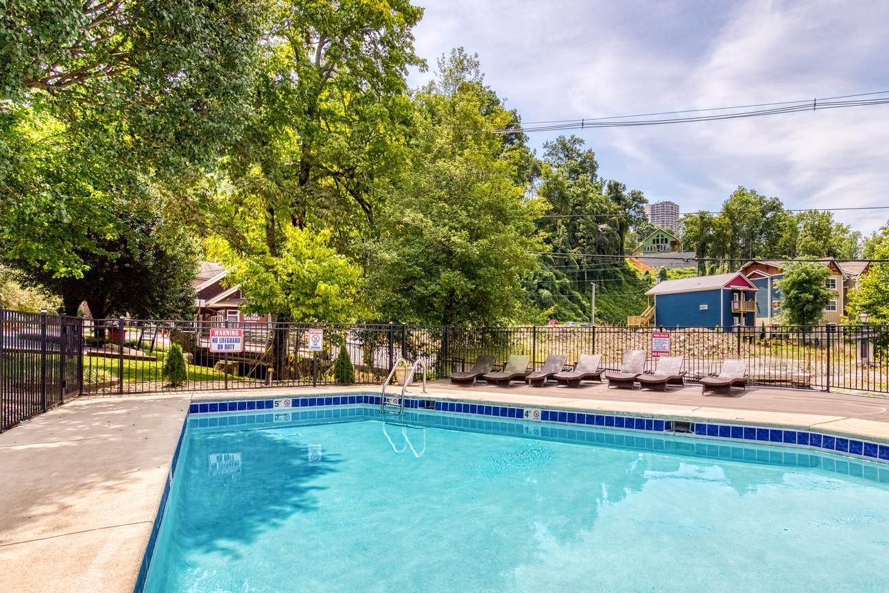 Gatlinburg Village 302