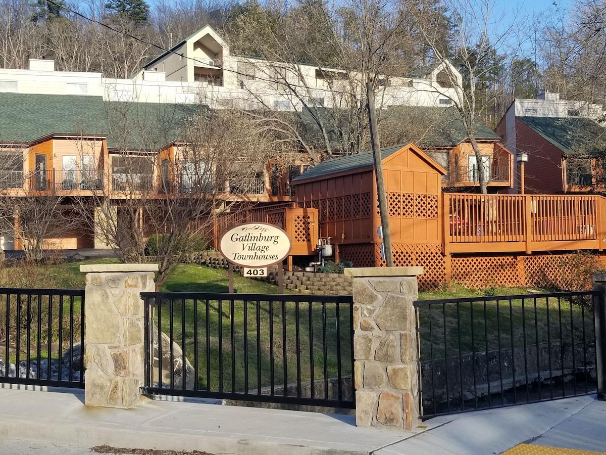 Gatlinburg Village 501