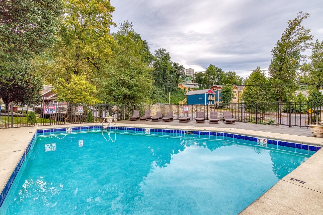 Downtown Creekside III