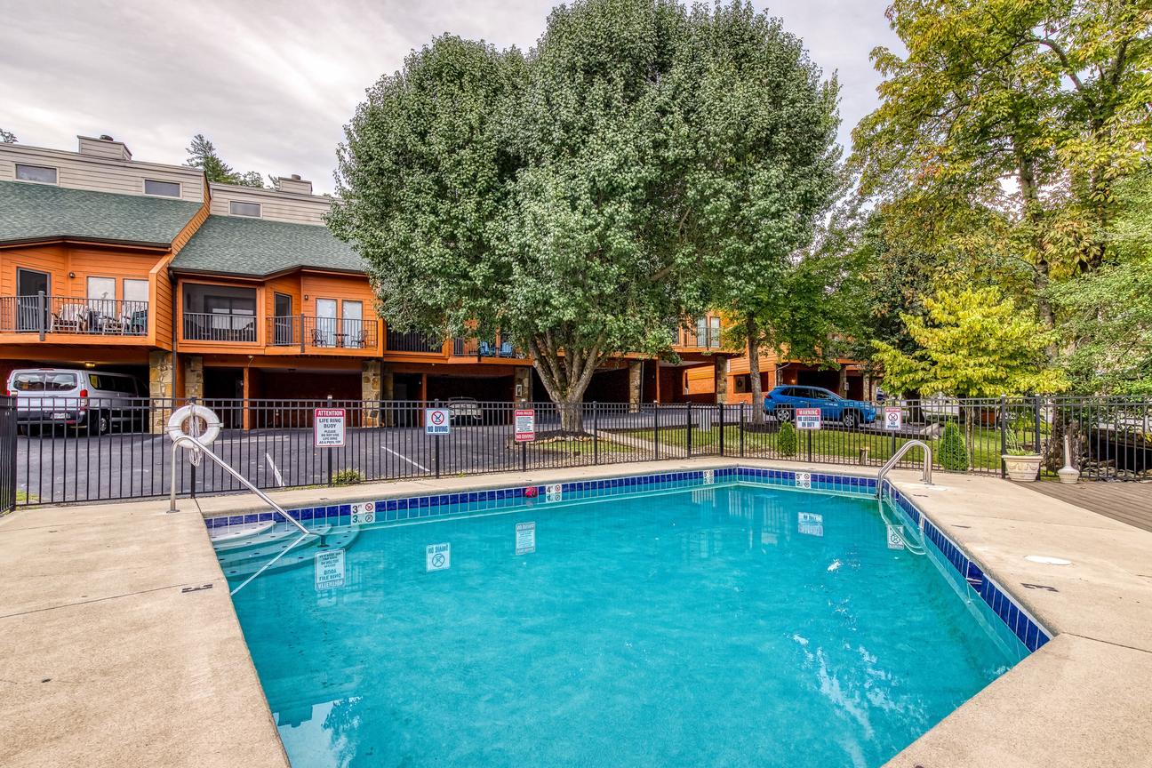 Downtown Creekside III