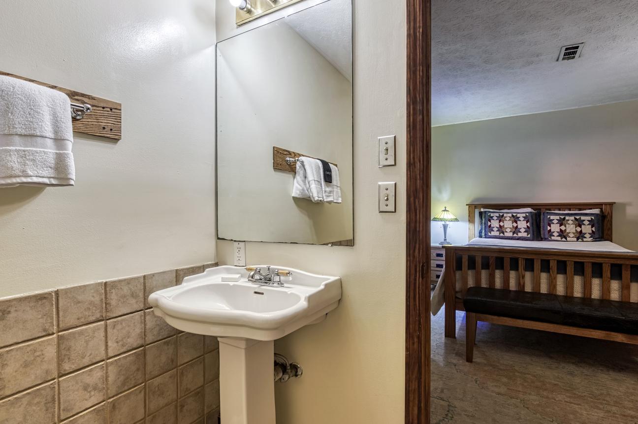 Gatlinburg Village Unit 201
