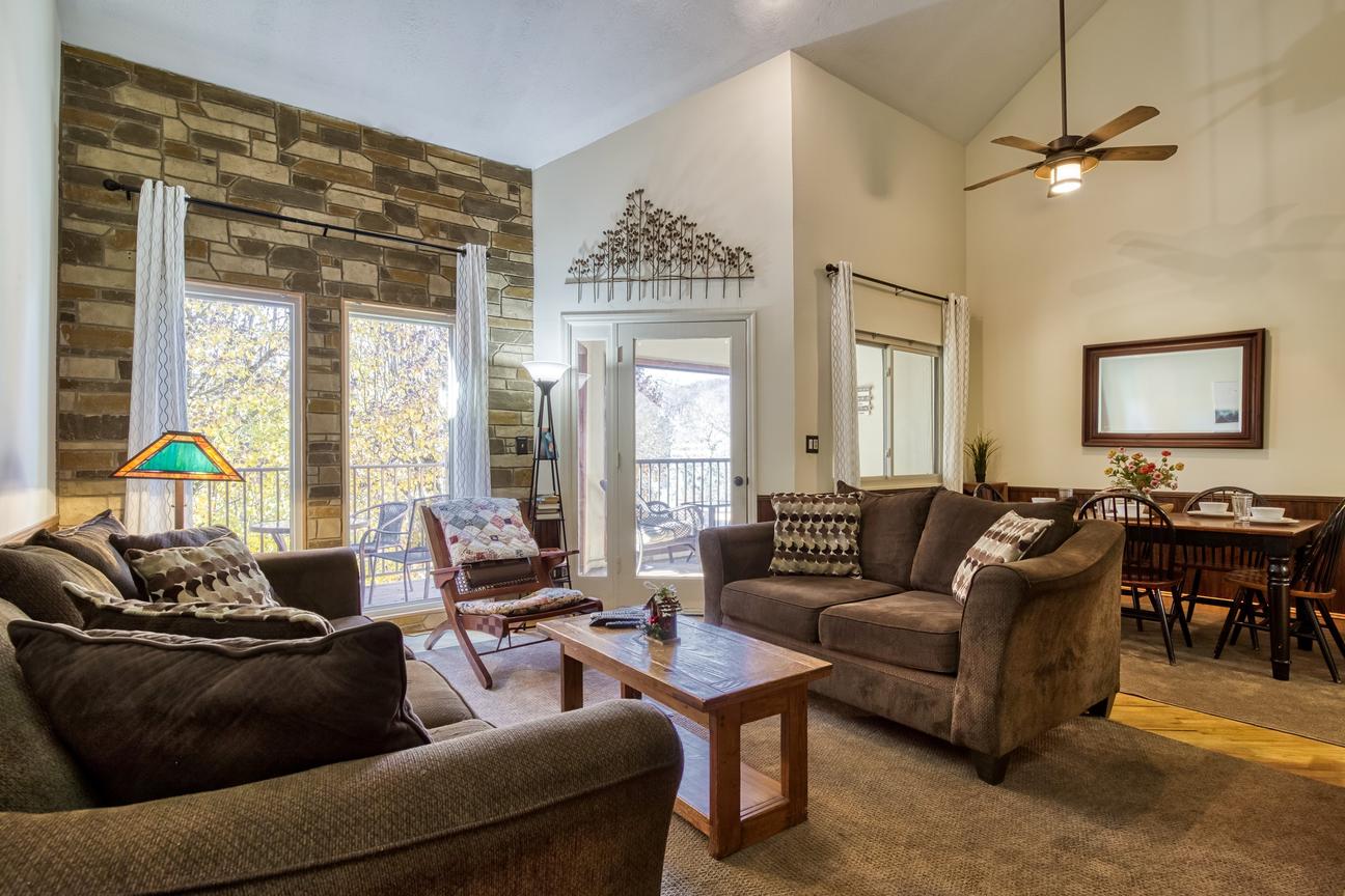Gatlinburg Village Unit 201