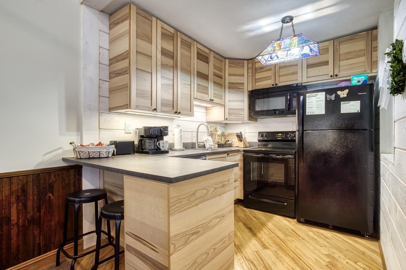 Gatlinburg Village Unit 201