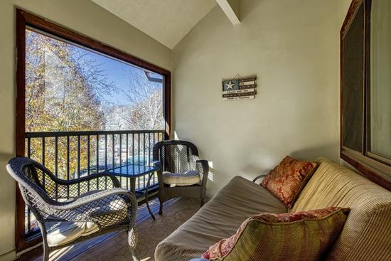 Gatlinburg Village Unit 201
