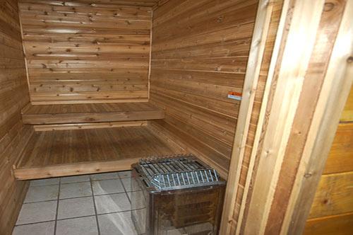 Sauna in lower