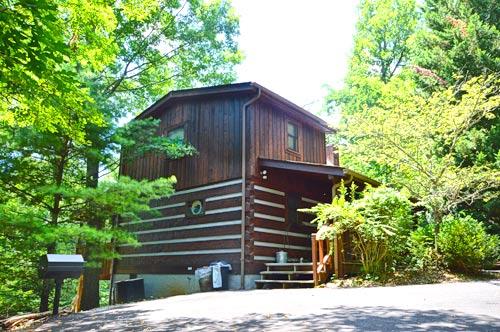 Dream Whisper 2 Bedroom Vacation Cabin Rental In Pigeon Forge Tn