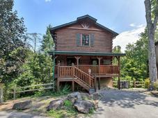 3 Bedroom Smoky Mountain Vacation Cabin Rentals In Pigeon Forge And Gatlinburg Tennessee