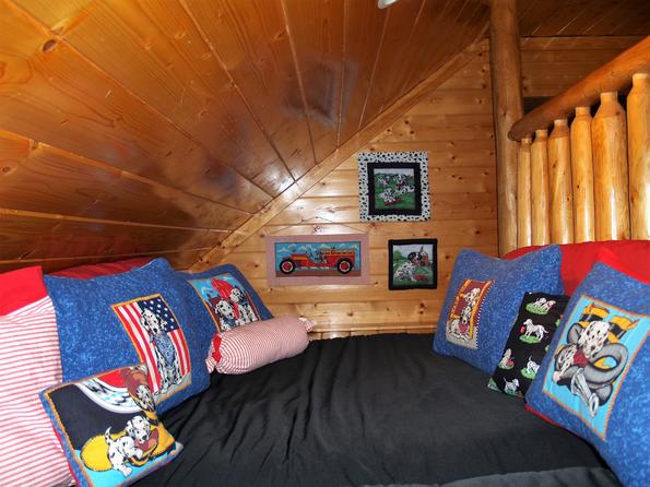 A PIECE OF HEAVEN Cabin Rental A PIECE OF HEAVEN Cabin Rental