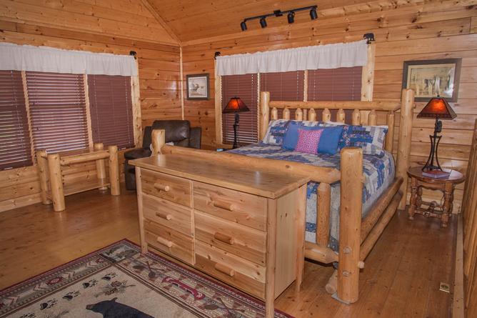 A PIECE OF HEAVEN Cabin Rental A PIECE OF HEAVEN Cabin Rental