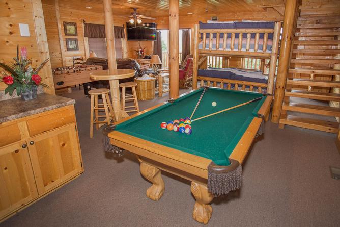 A PIECE OF HEAVEN Cabin Rental A PIECE OF HEAVEN Cabin Rental