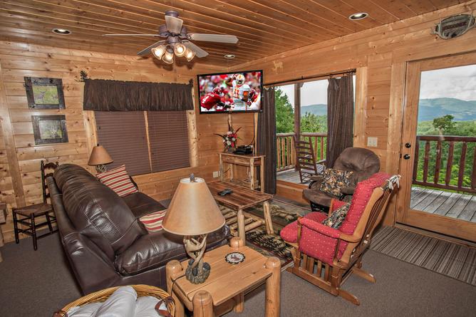 A PIECE OF HEAVEN Cabin Rental A PIECE OF HEAVEN Cabin Rental
