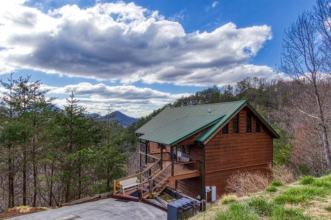 RYLAND'S RIDGE Cabin Rental