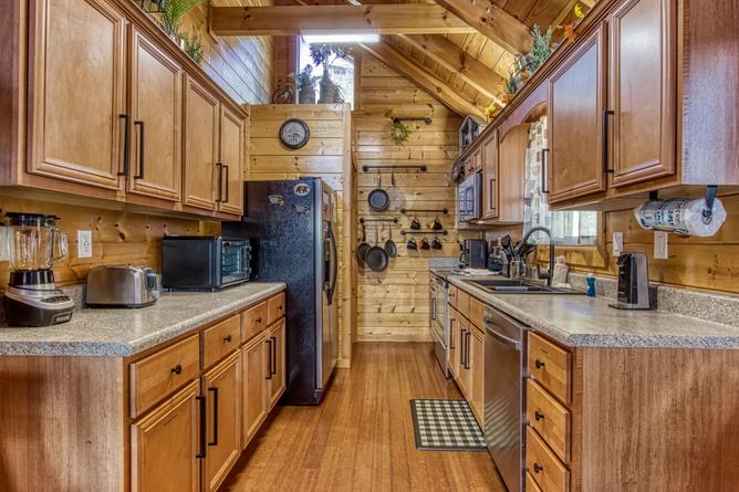 RYLAND'S RIDGE Cabin Rental