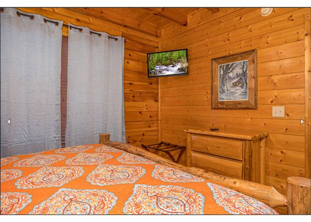 DREAM ON HIGH Cabin Rental