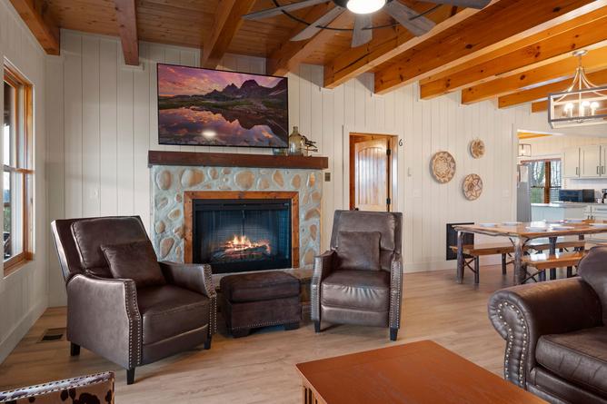 AWESOME VIEW LODGE Cabin Rental AWESOME VIEW LODGE Cabin Rental