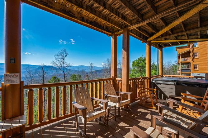 AMAZING VIEW MANOR Cabin Rental