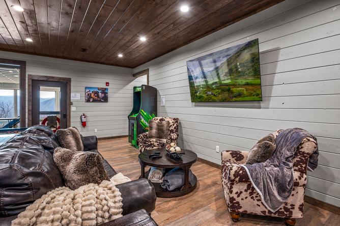 LUCID DREAMS LODGE Cabin Rental LUCID DREAMS LODGE Cabin Rental