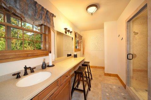 ESSENCE OF THE SMOKIES Cabin Rental ESSENCE OF THE SMOKIES Cabin Rental