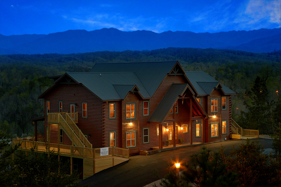 The King Of The Mountain 18 Bedroom Cabin In Sevierville