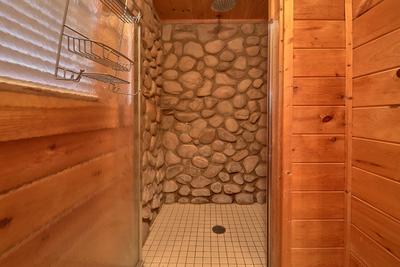 ARROWHEAD LODGE