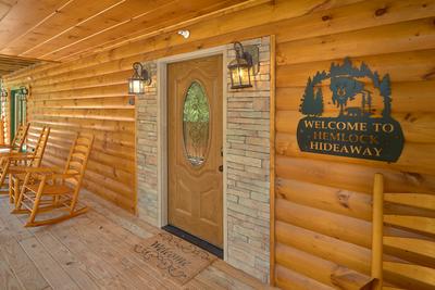 HEMLOCK HIDEAWAY LODGE