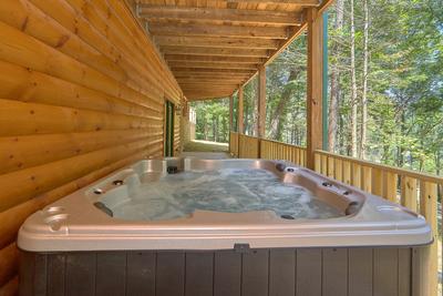 HEMLOCK HIDEAWAY LODGE