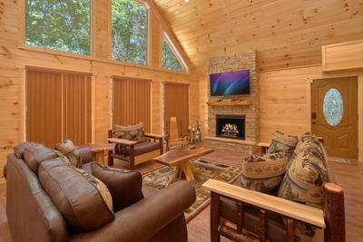 HEMLOCK HIDEAWAY LODGE