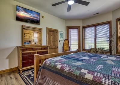 FIVE BEARS MOUNTAIN VIEW LODGE FIVE BEARS MOUNTAIN VIEW LODGE